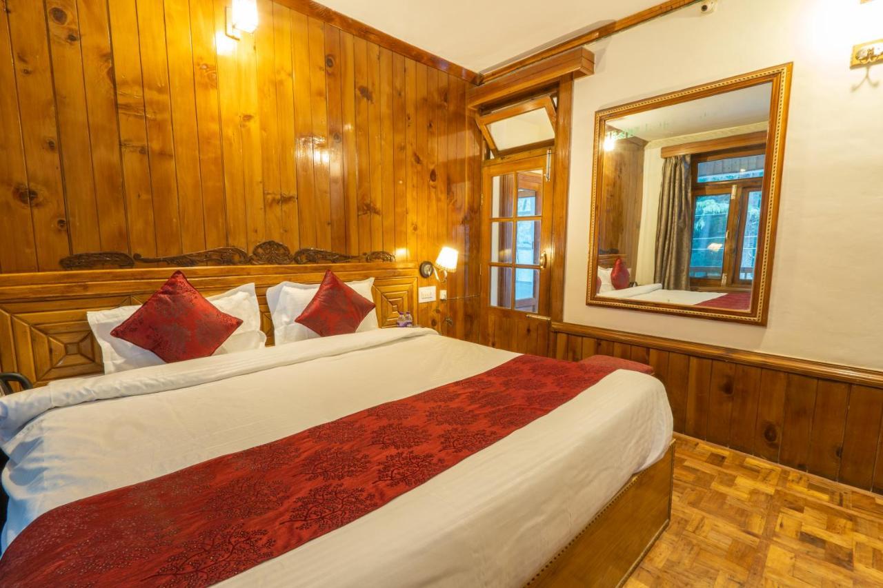 Holiday Home International -Vivaan Stays Manāli Zewnętrze zdjęcie