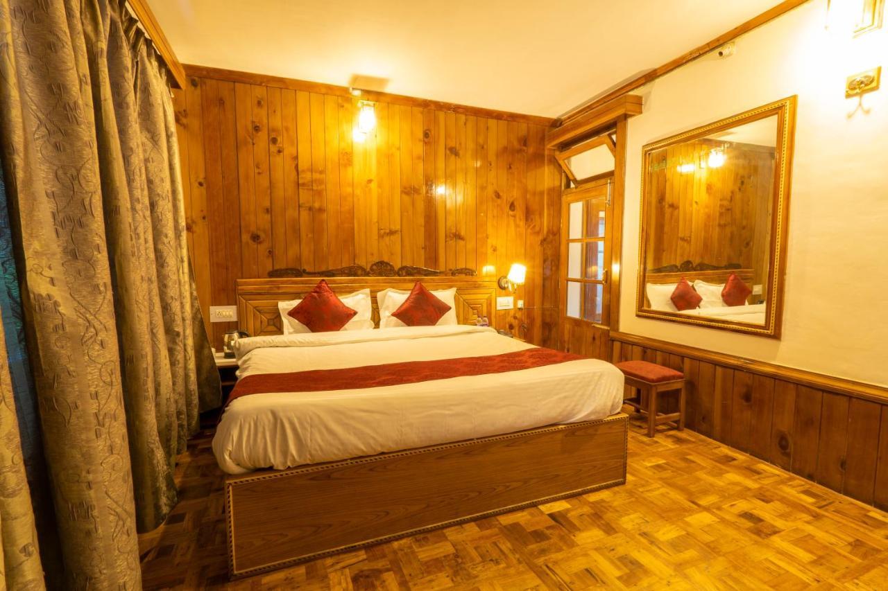 Holiday Home International -Vivaan Stays Manāli Zewnętrze zdjęcie