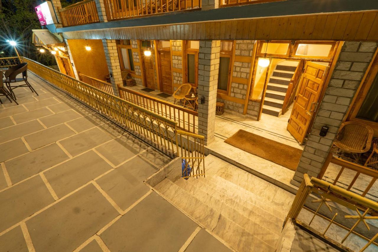 Holiday Home International -Vivaan Stays Manāli Zewnętrze zdjęcie