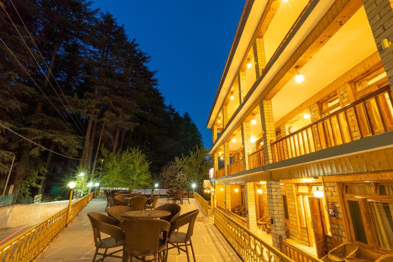 Holiday Home International -Vivaan Stays Manāli Zewnętrze zdjęcie