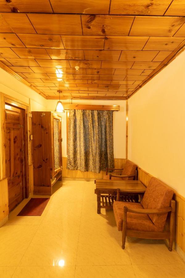 Holiday Home International -Vivaan Stays Manāli Zewnętrze zdjęcie