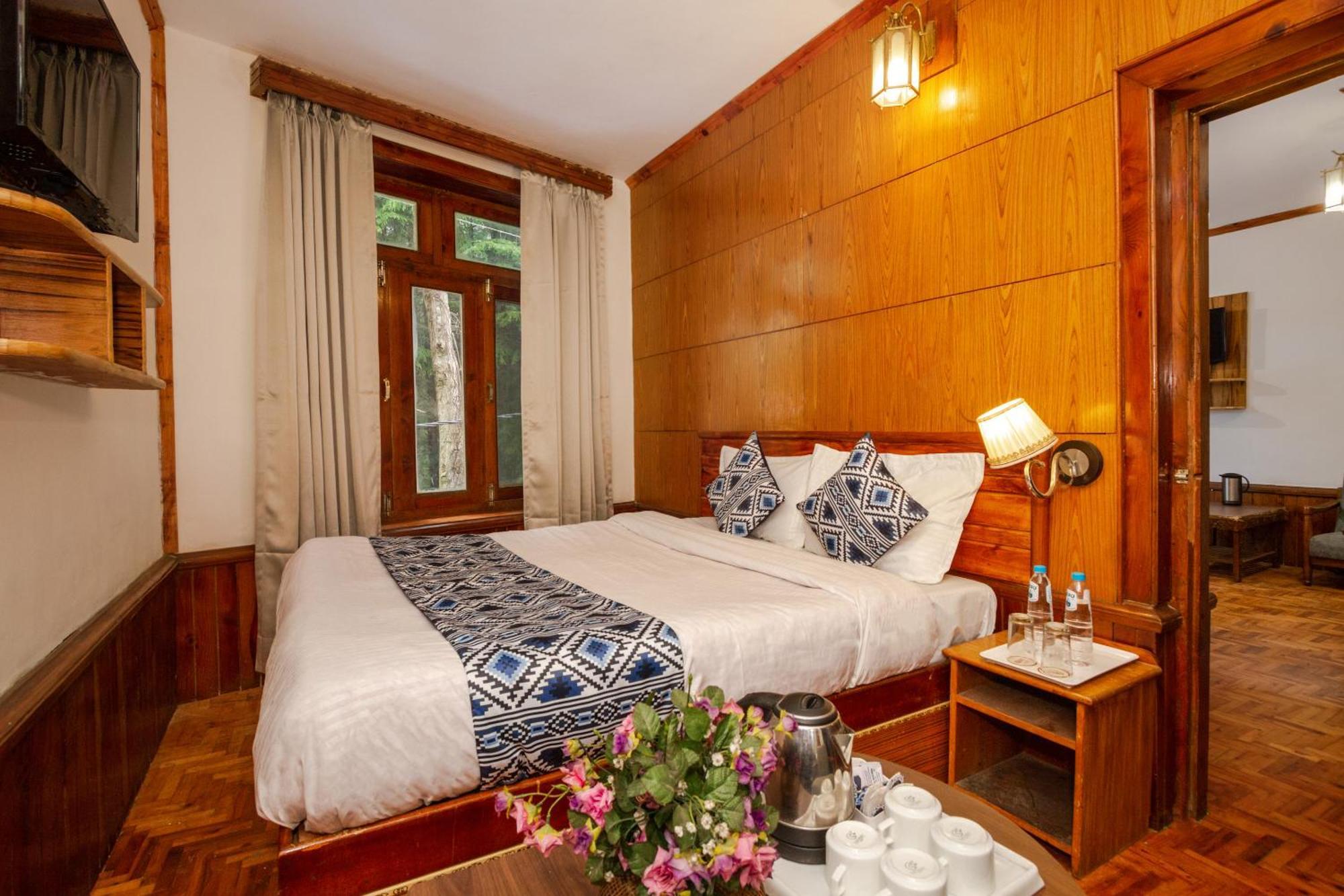 Holiday Home International -Vivaan Stays Manāli Zewnętrze zdjęcie