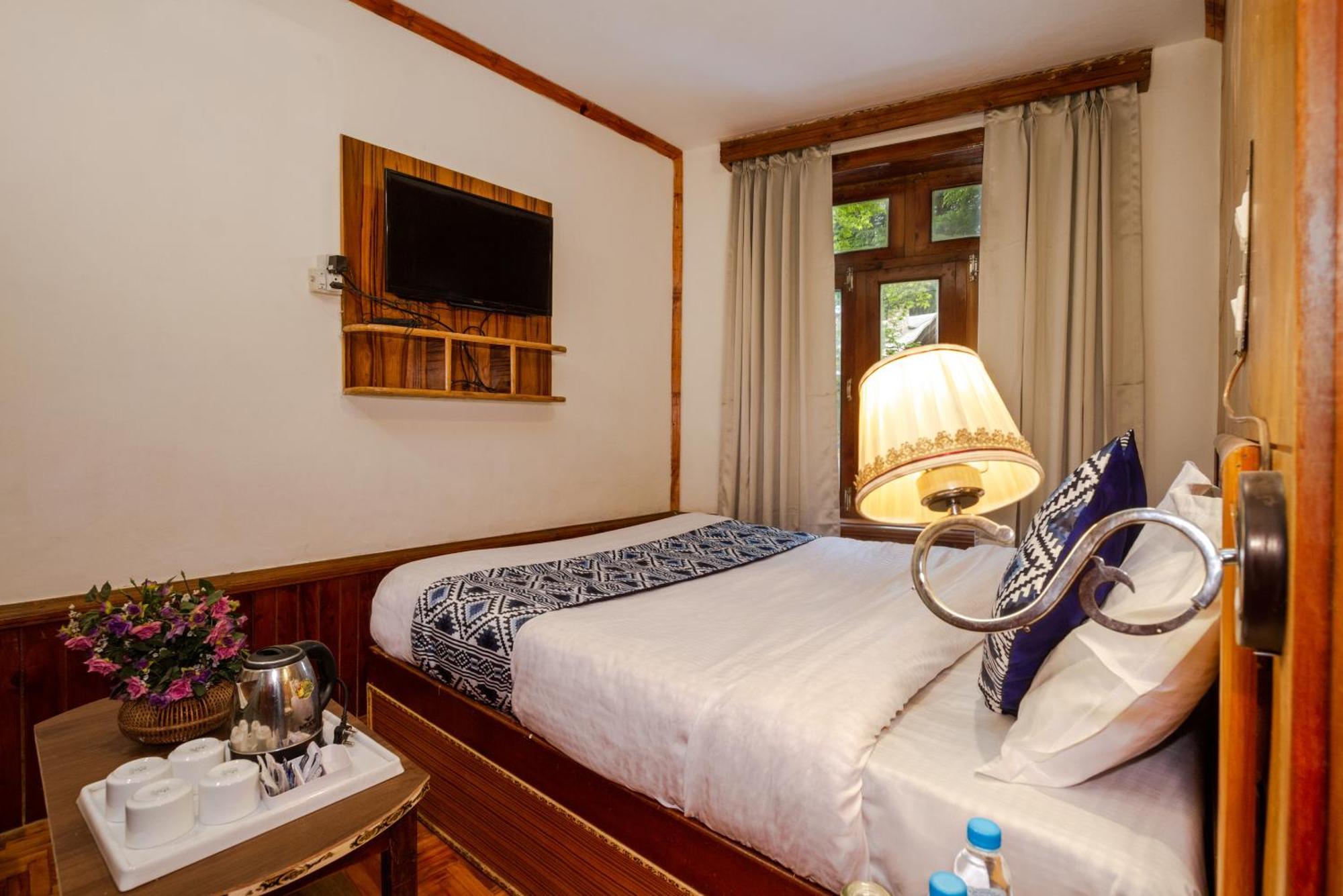 Holiday Home International -Vivaan Stays Manāli Zewnętrze zdjęcie
